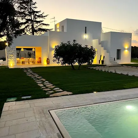 Hotel Emerald Con Piscina 4*