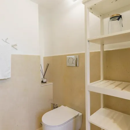 Emerald Con Piscina 4*