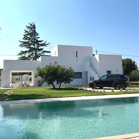 Hotel Emerald Con Piscina